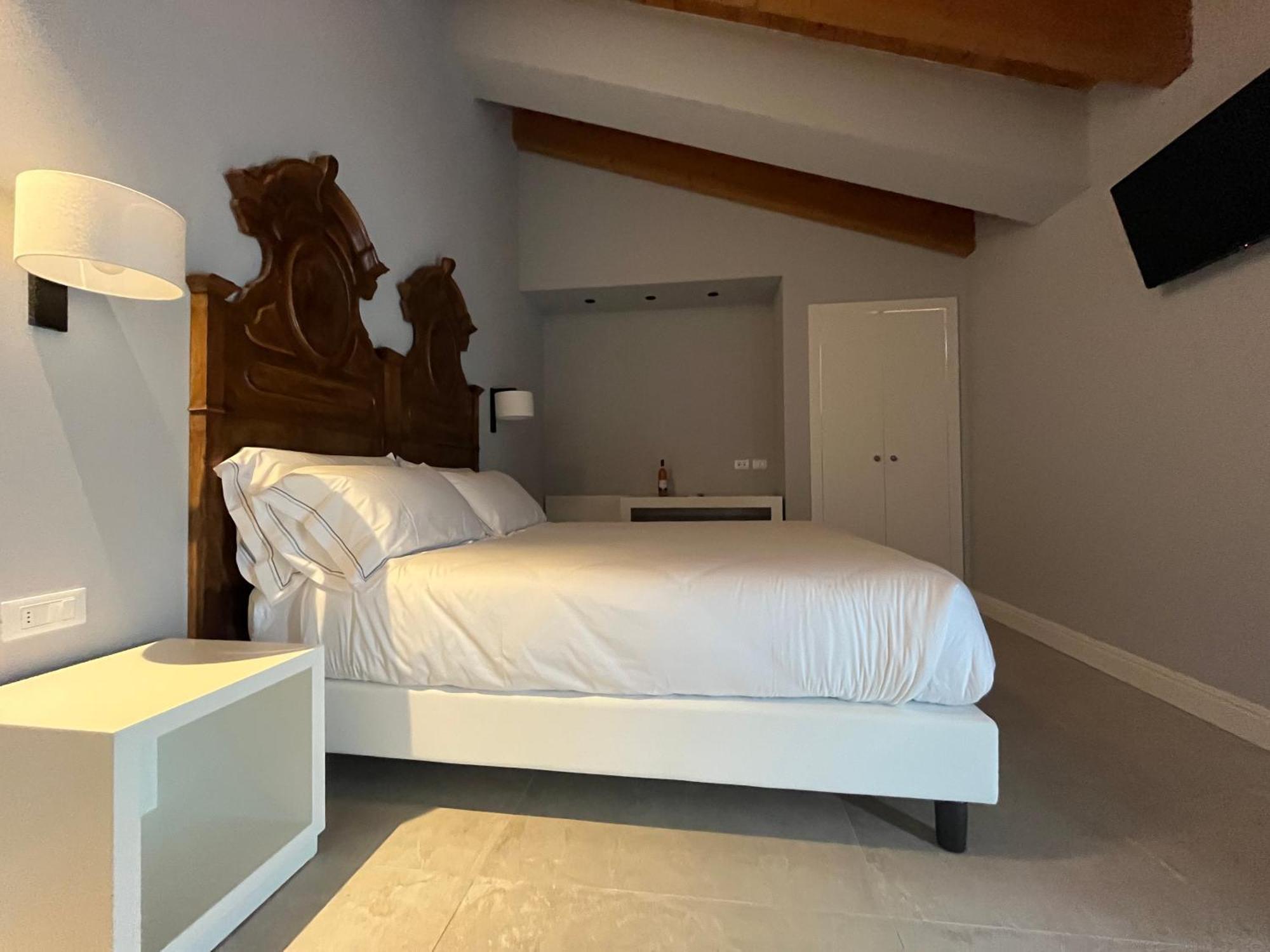 Agriturismo La Rondinella Лацизе Экстерьер фото